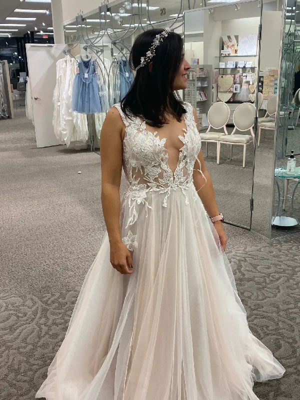 Can't Miss Galina Illusion Cap Sleeve Lace Appliqued SWG862