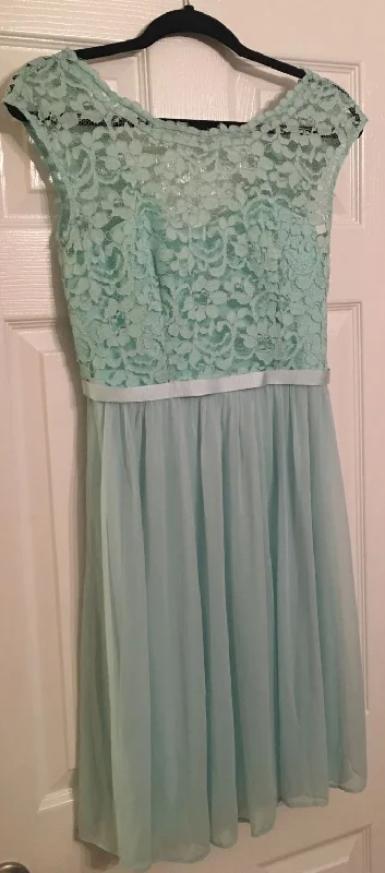 Blowout Sale David's Bridal F17019