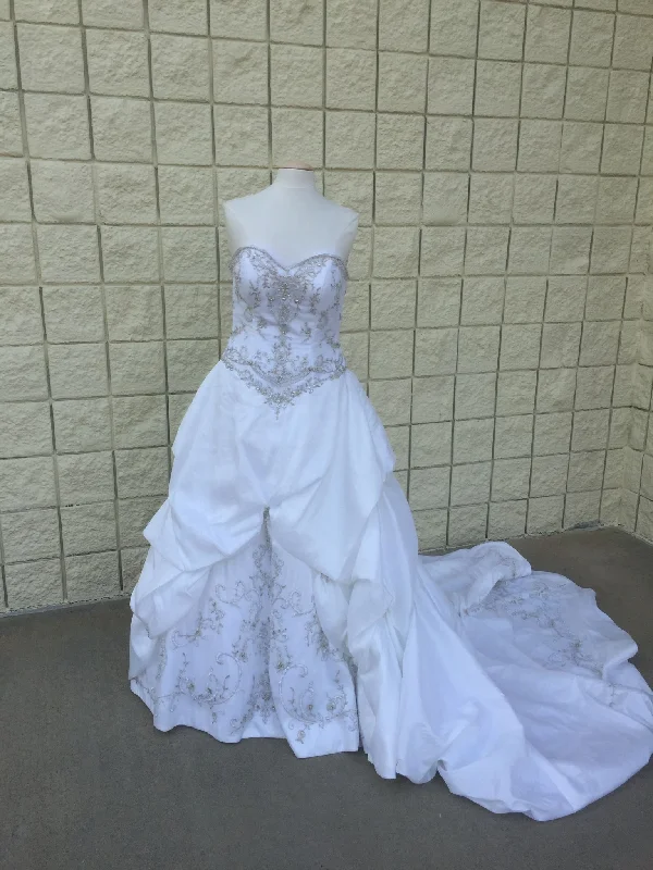 Hurry In Alfred Angelo ECO9190