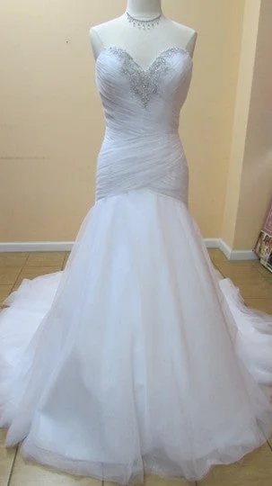 Incredible Offers Alfred Angelo Disney Jasmine #261A