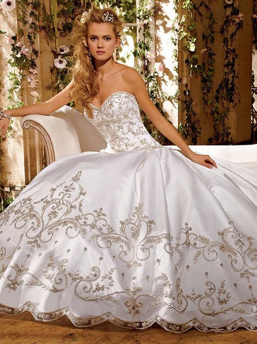 Clearance Sale Eve of Milady 4269