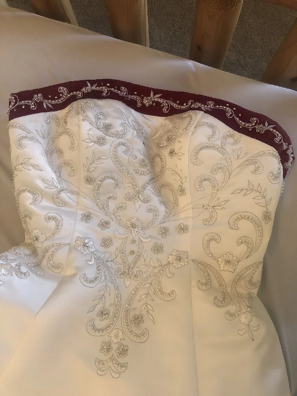 Super Bargain Alfred Angelo LB-FE3041