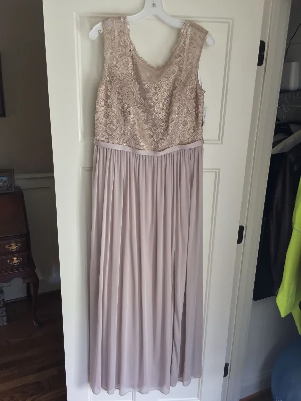 Members Only David's Bridal F19328M