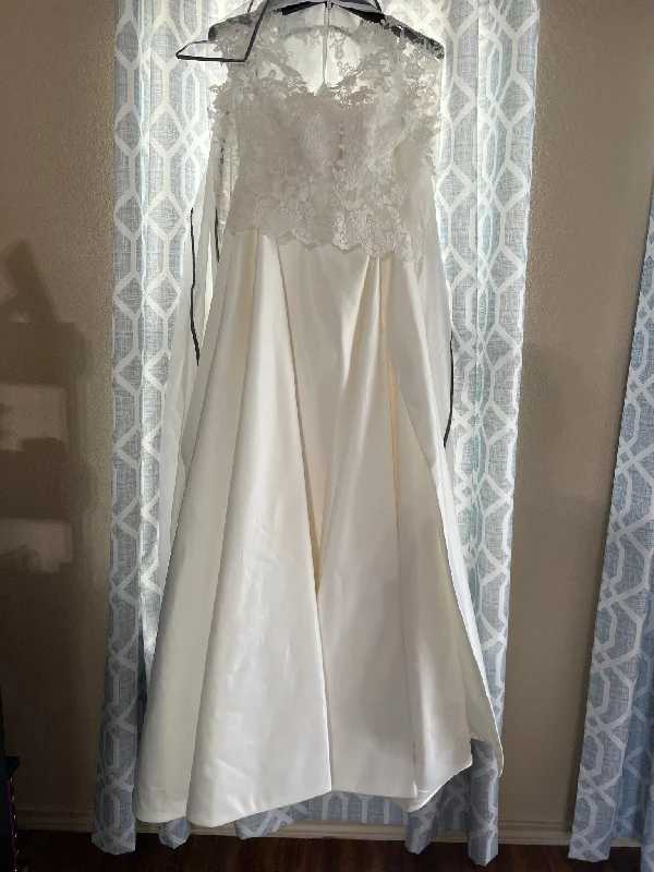 The Best Prices David's Bridal Strapless Satin A-Line with Skirt Slit WG4017