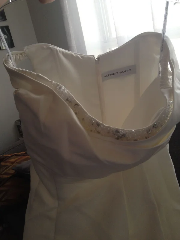 New Markdowns Alfred Sung A-line off the sholders