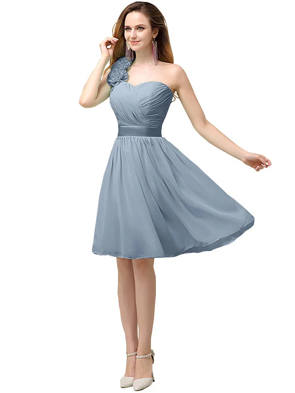 Deal Mania A-line Chiffon One Shoulder Knee-Length Short Bridesmaid Dresses