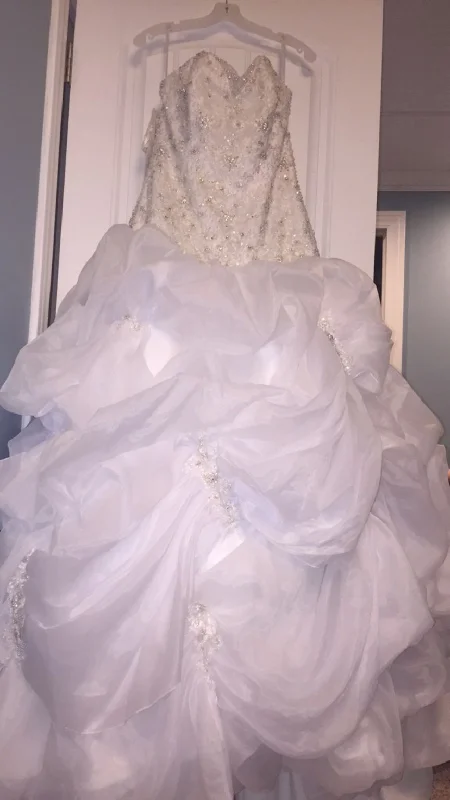 Steals and Deals Alfred Angelo Disney Princess style 225