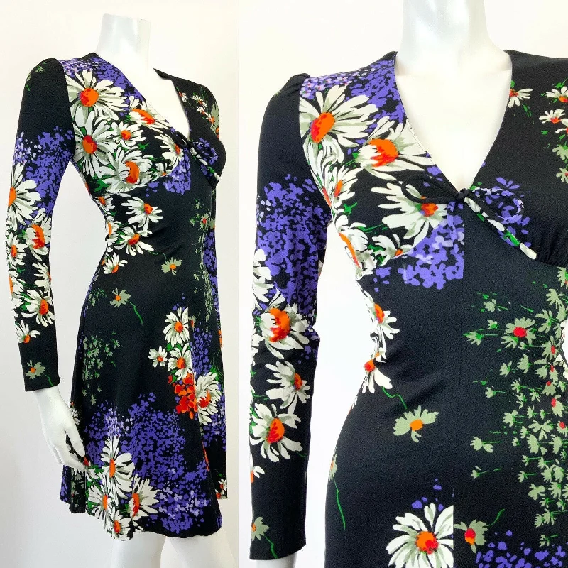 Limited Quantity VINTAGE 60s 70s BLACK WHITE PURPLE FLORAL DAISY SWING MINI FLARED DRESS 10 12