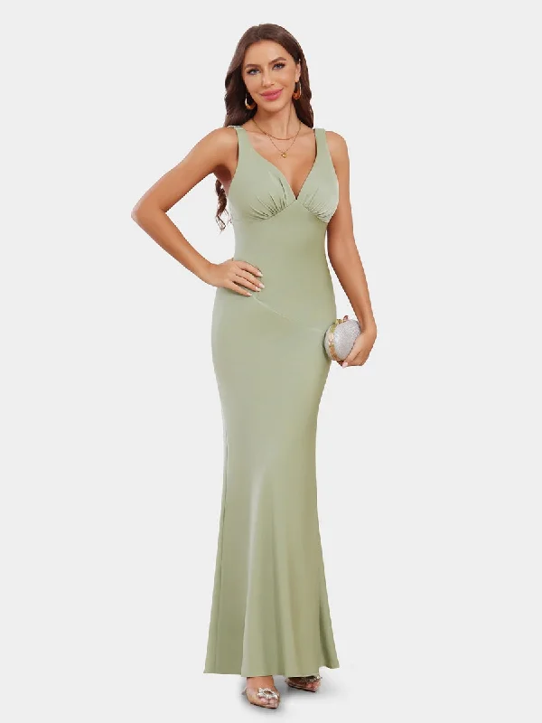 Can't Be Beat Sheath/Column Plunging V-Neck Sleeveless Evening Dresses with Ruched