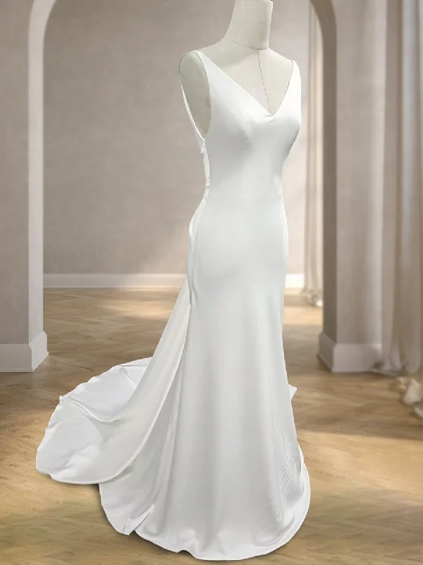 Price Drop A-Line/Princess V-Neck Sleeveless Ruched Wedding Dresses