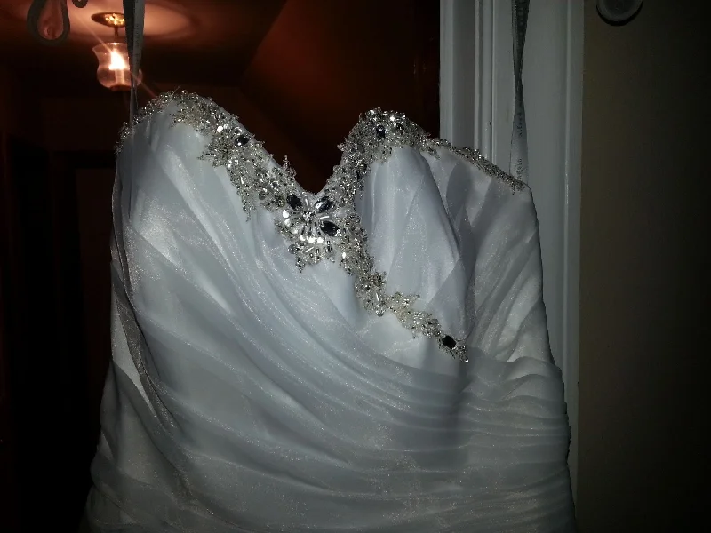 Price Buster Alfred Angelo N/A