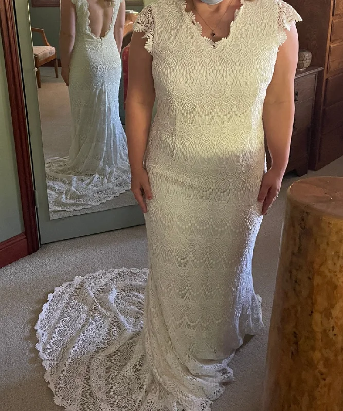 Anniversary Sale Daughters of Simone Lilah