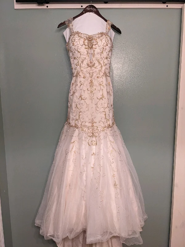 Price Slash Alfred Angelo Disney Tiana 253