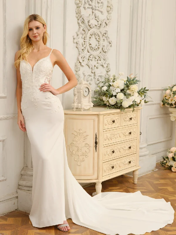 Bargain Bin Trumpet/Mermaid Spaghetti Straps Sleeveless Long Wedding Dresses with Appliques & Beading