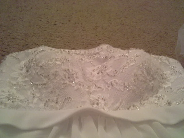Steals and Deals Alfred Angelo vanans