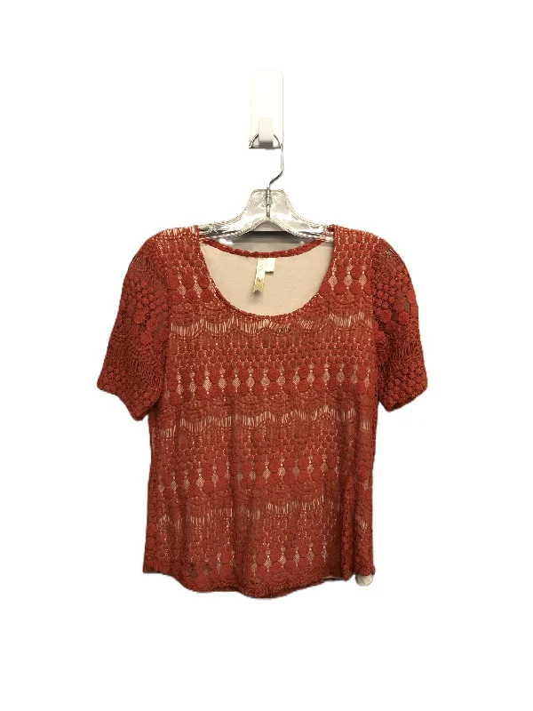 Daily Deals Top Short Sleeve By Chenault  Size: S