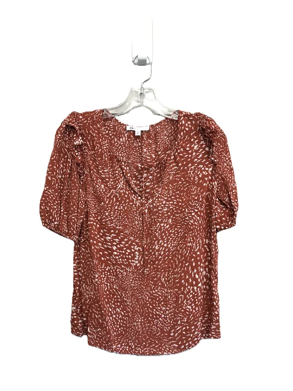 Stock Clearance Top Short Sleeve By Dr2  Size: Xs