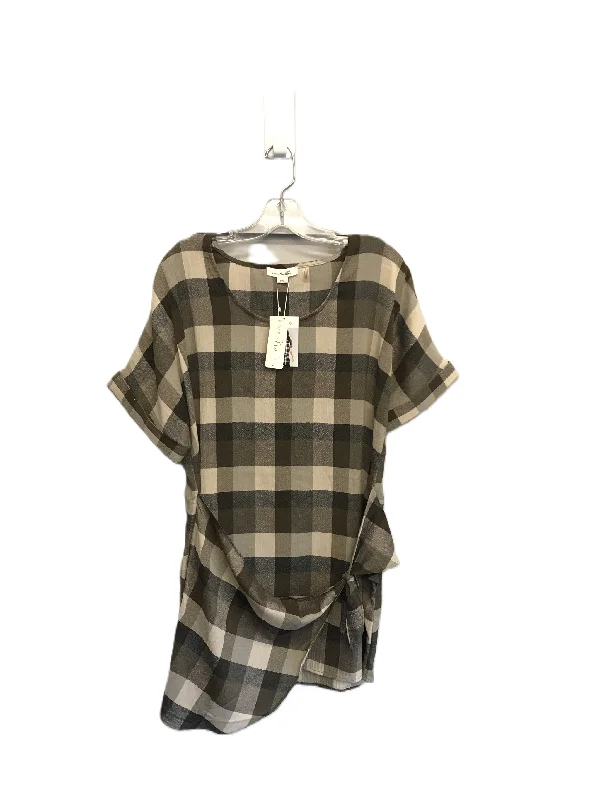 Seasonal Sale Top Short Sleeve By Simply Vera  Size: L