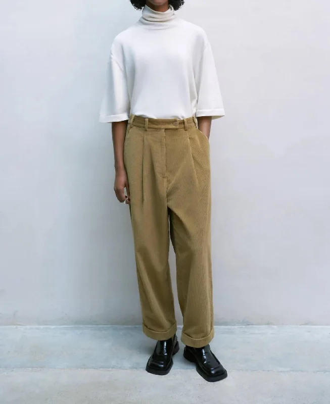 Cotton Corduroy Masculine Pants In Miel