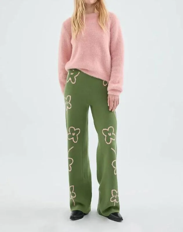 Great Deals Floral Pants In Flowers