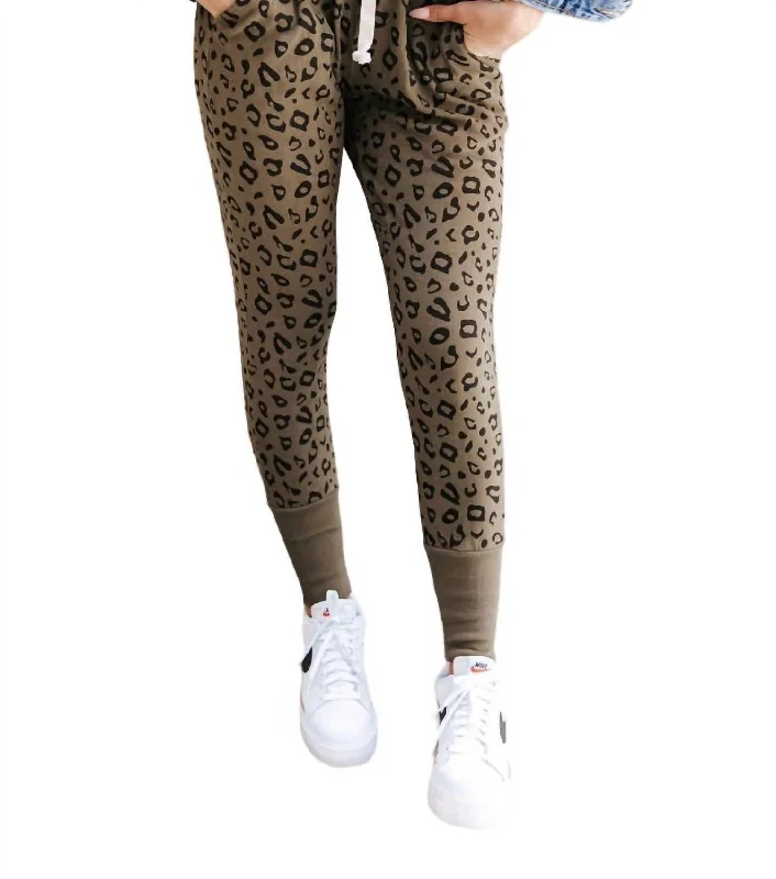 Daily Deals Jogger Leopard In Olive
