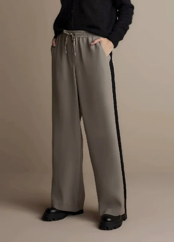 Big Savings Pant Fluid In Clay/black