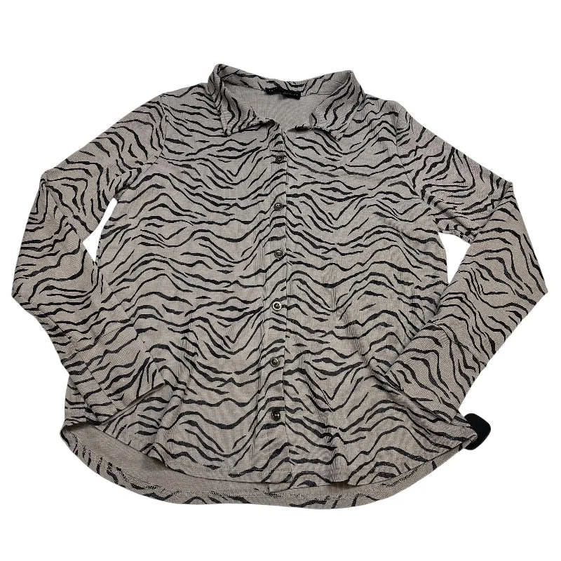 Top Long Sleeve By Jane And Delancey In Grey, Size: M