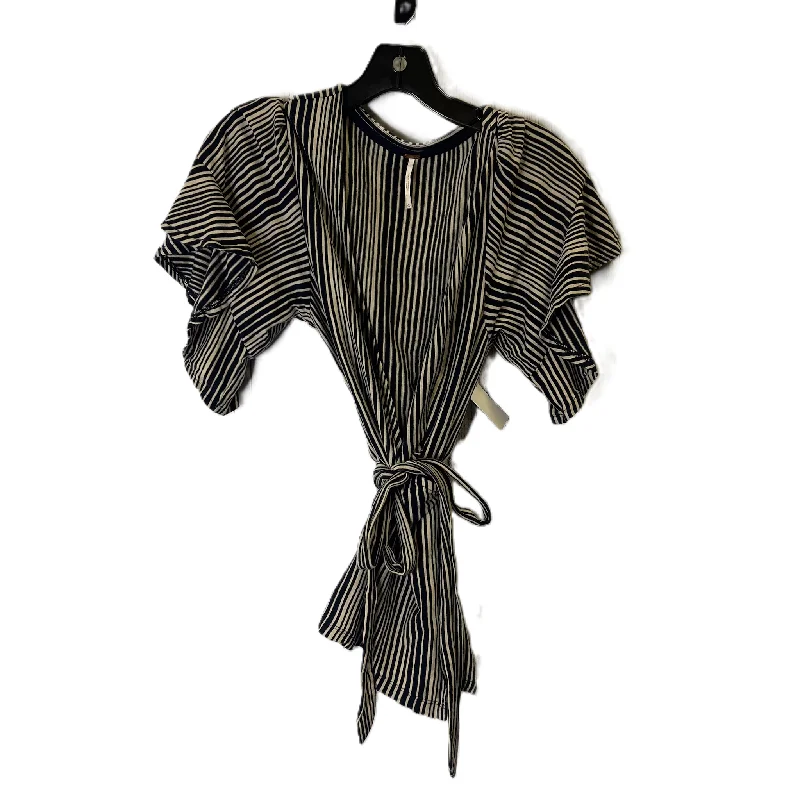 Major Savings Top Short Sleeve By Free People In Striped Pattern, Size: M