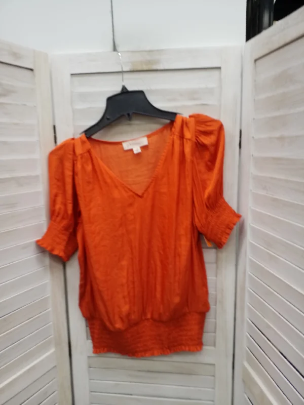 Limited Time Discount Top Short Sleeve By Philosophy  Size: L