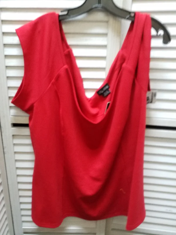 Limited Availability Top Sleeveless By City Chic  Size: 2x