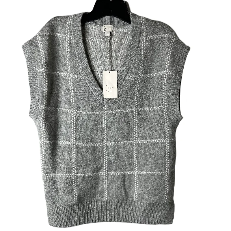 Best Bargains Vest Sweater By A New Day In Grey, Size: S